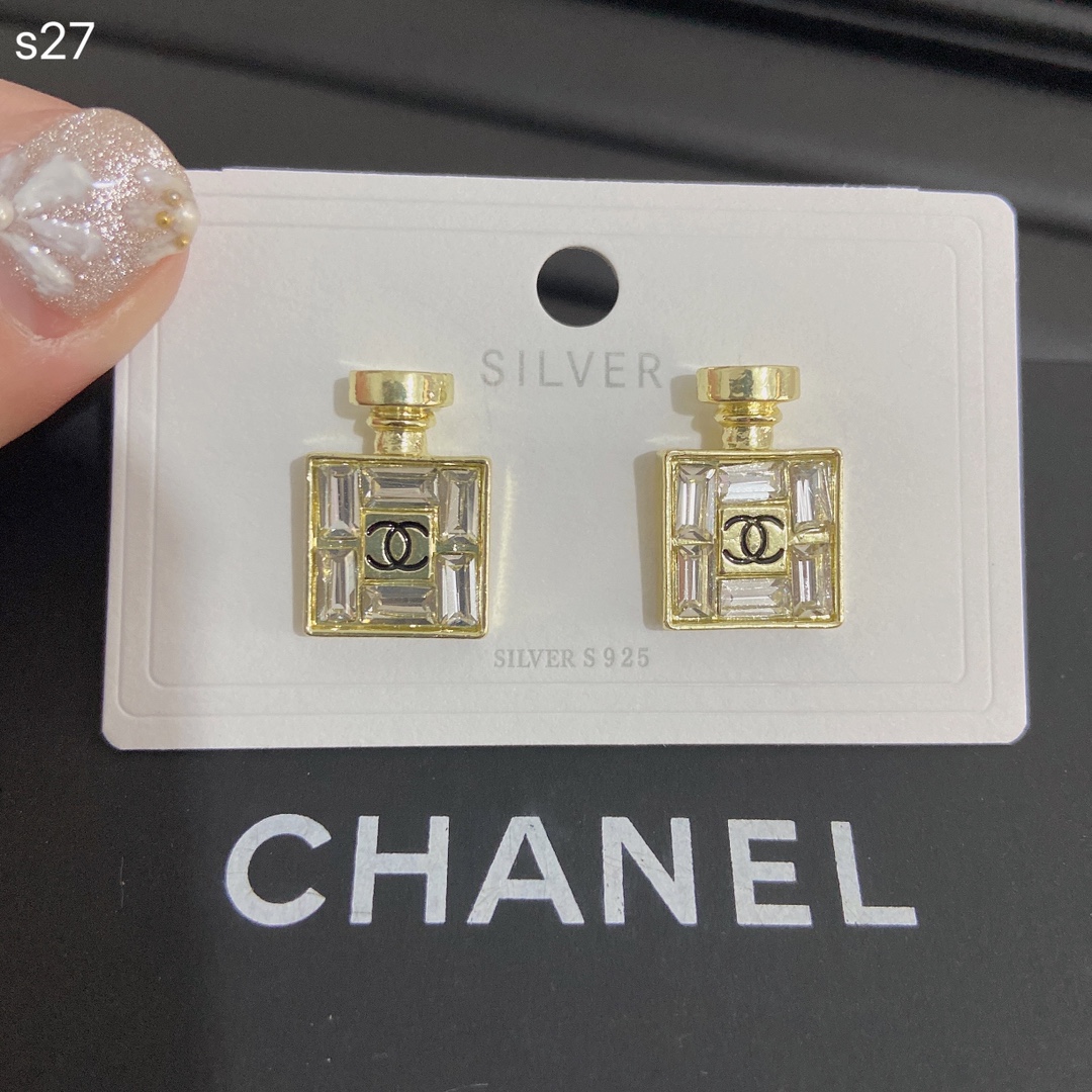 Chanel earring 107591
