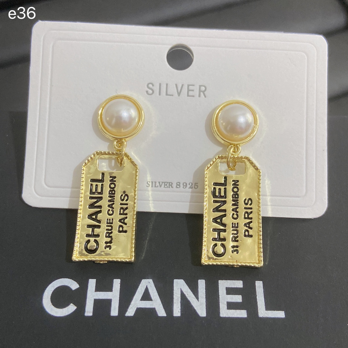 Chanel earring 107604