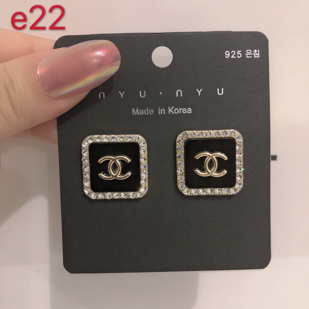 Chanel earring 107605