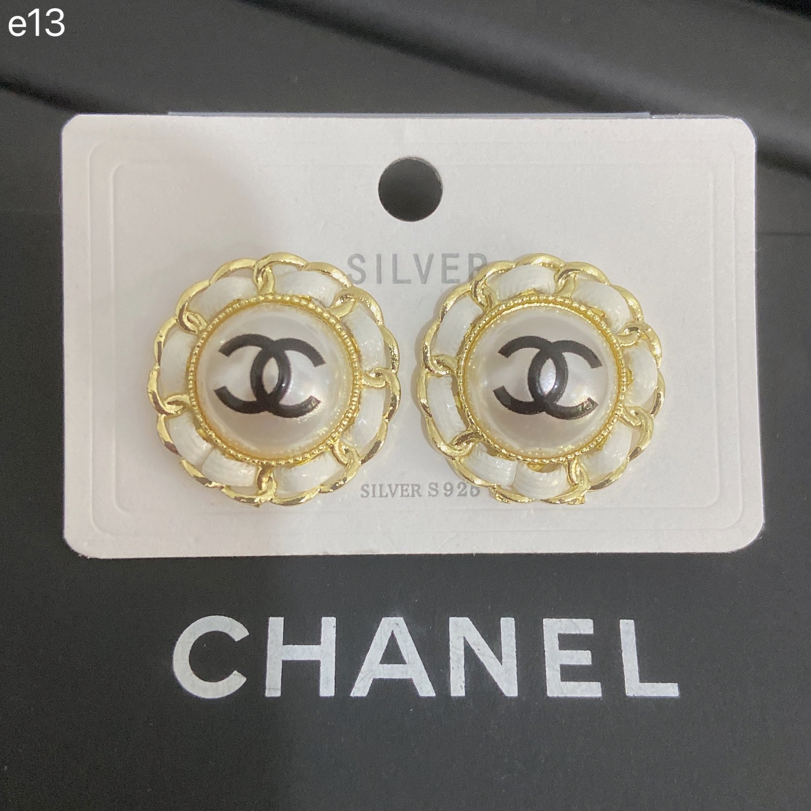Chanel earring 107616