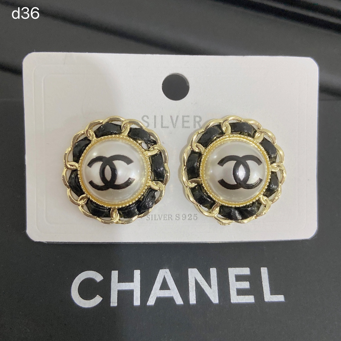 Chanel earring 107617