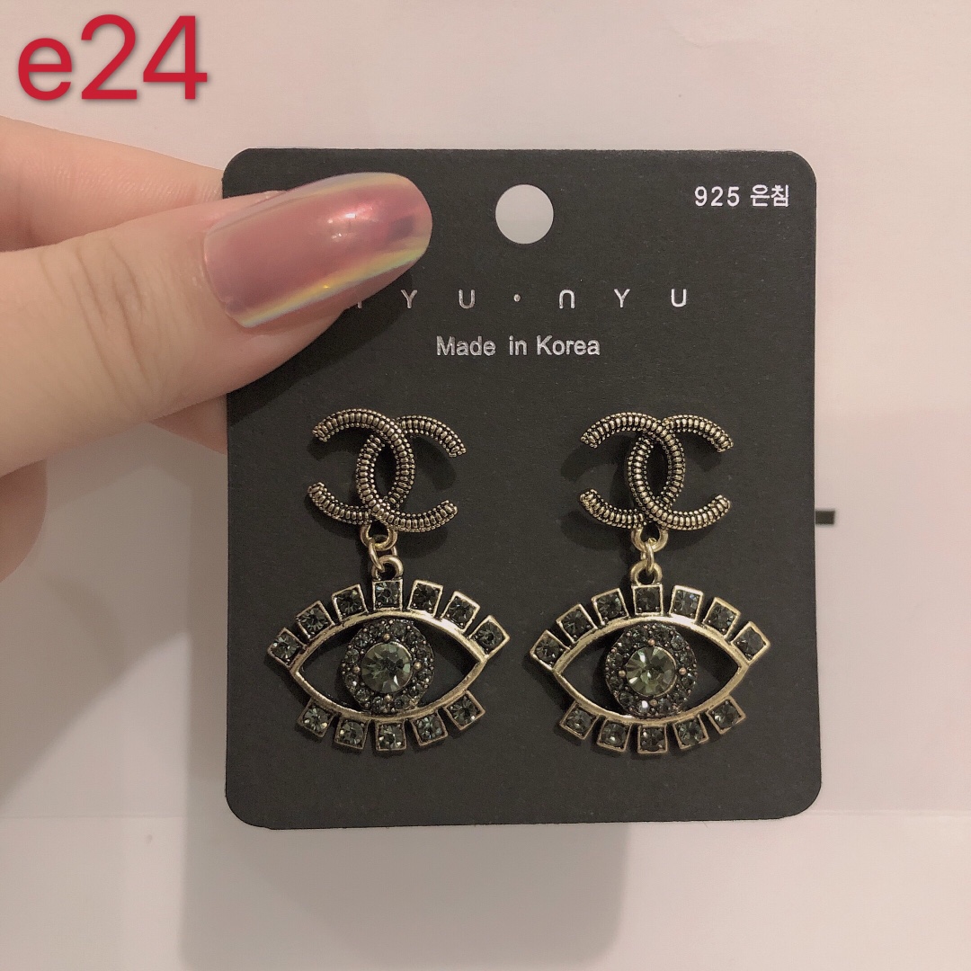 Chanel earring 107618