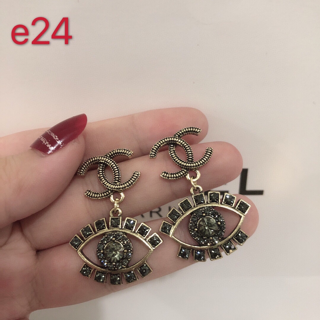 Chanel earring 107618