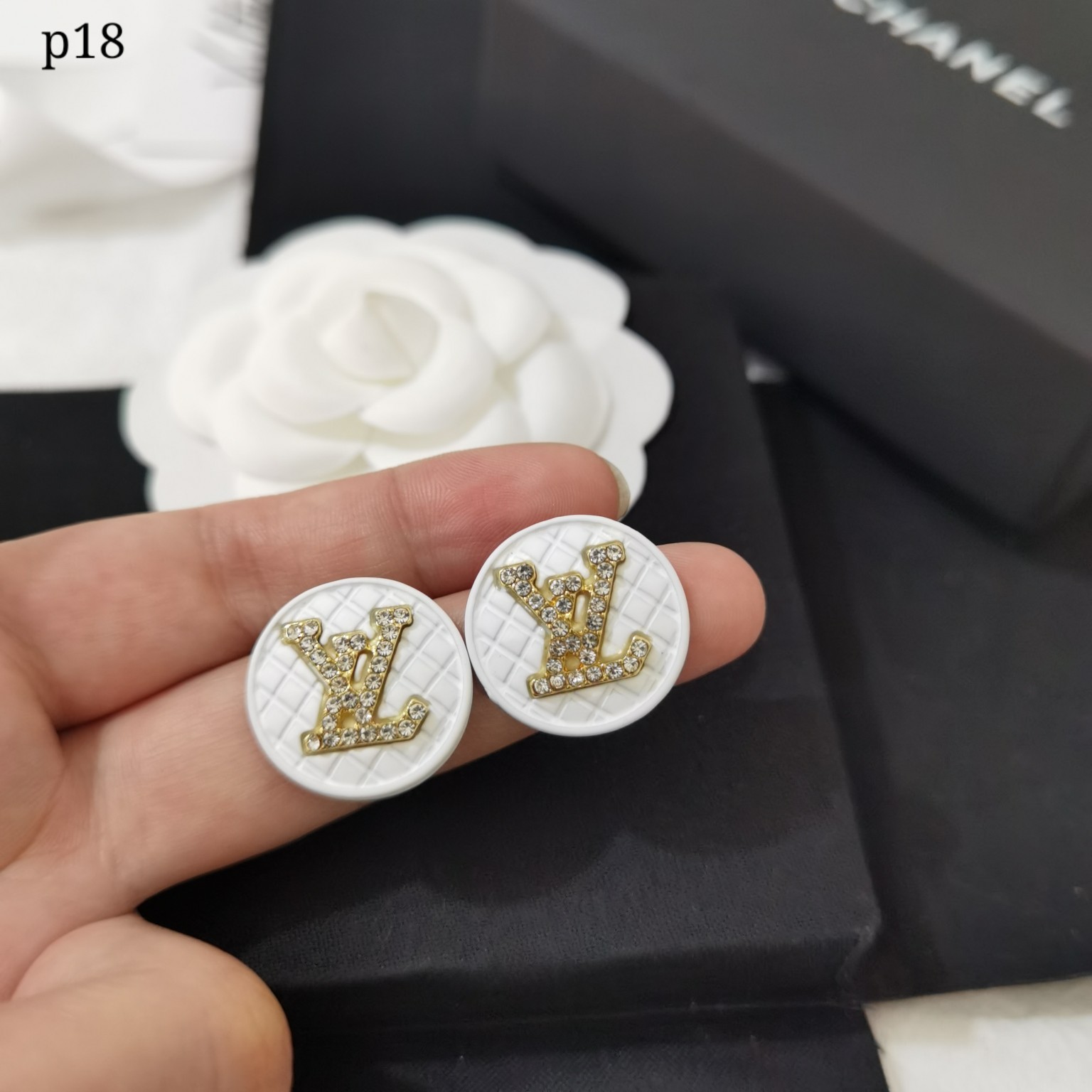 LV earring 107624