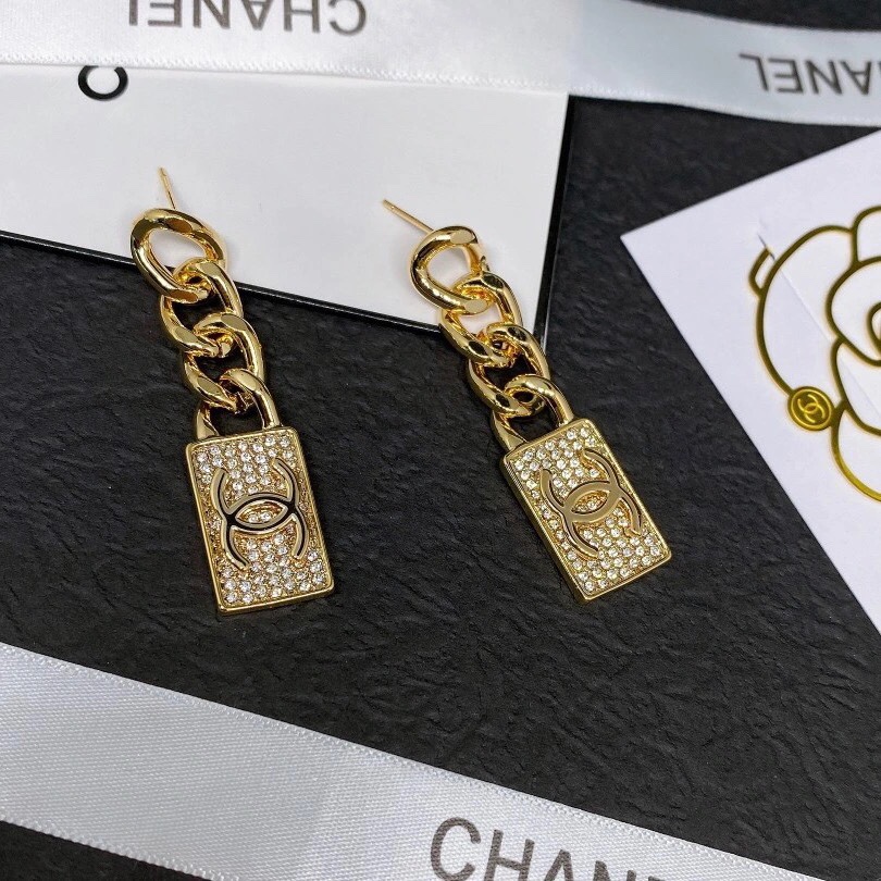 chanel earring 104884