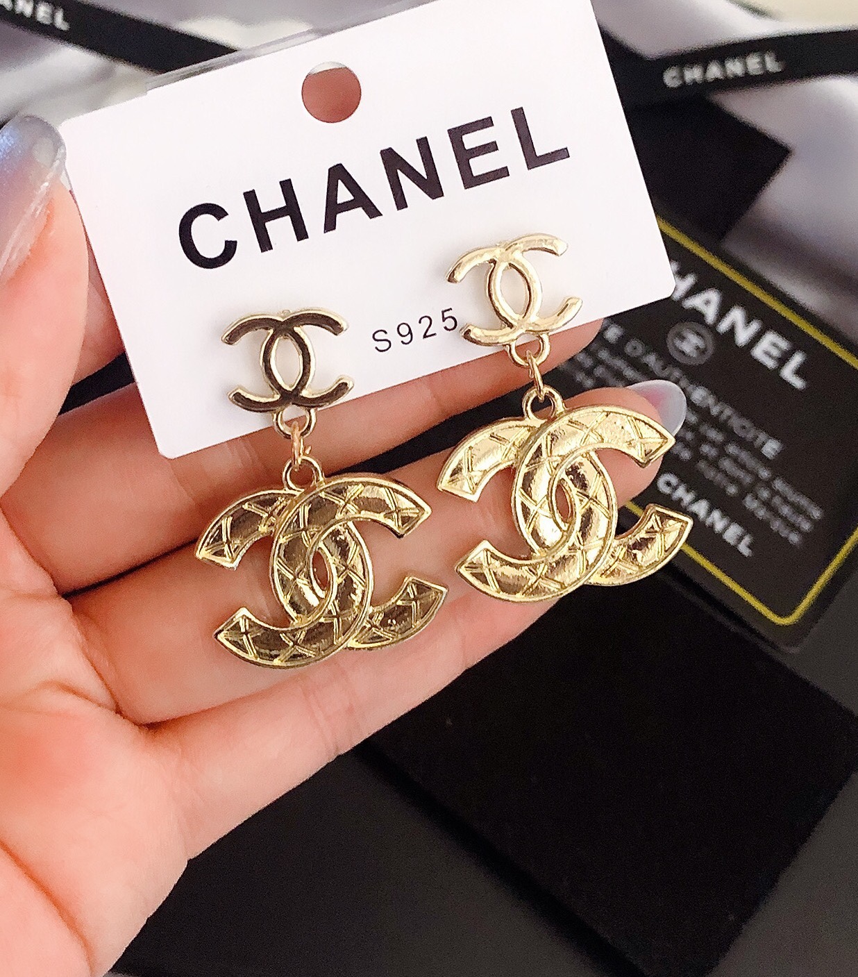 chanel earring 105066