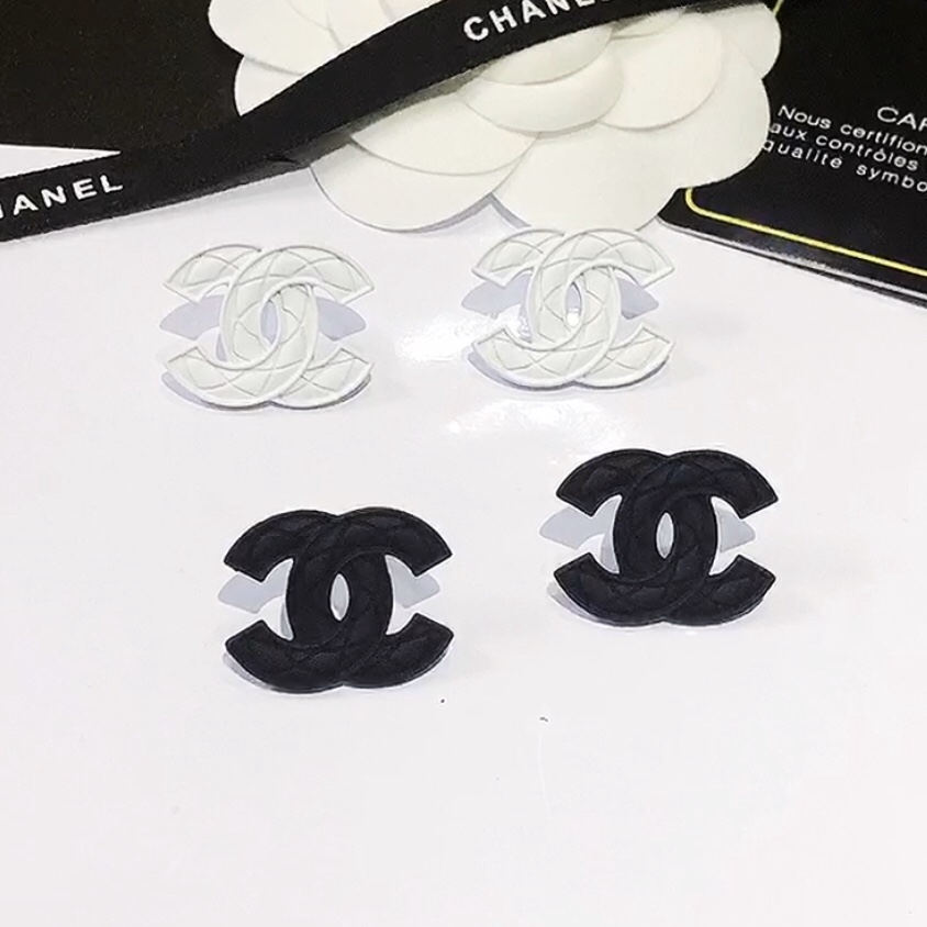 Chanel earring 105688