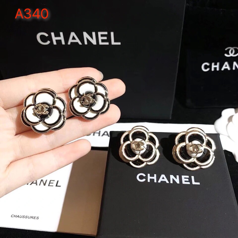 Chanel earring 106088