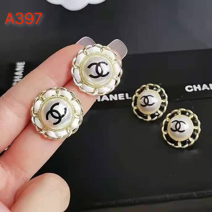 Chanel earring 106092