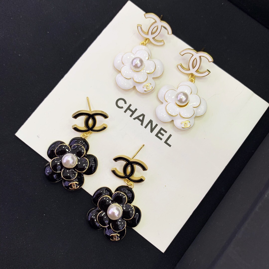Chanel earring 106107