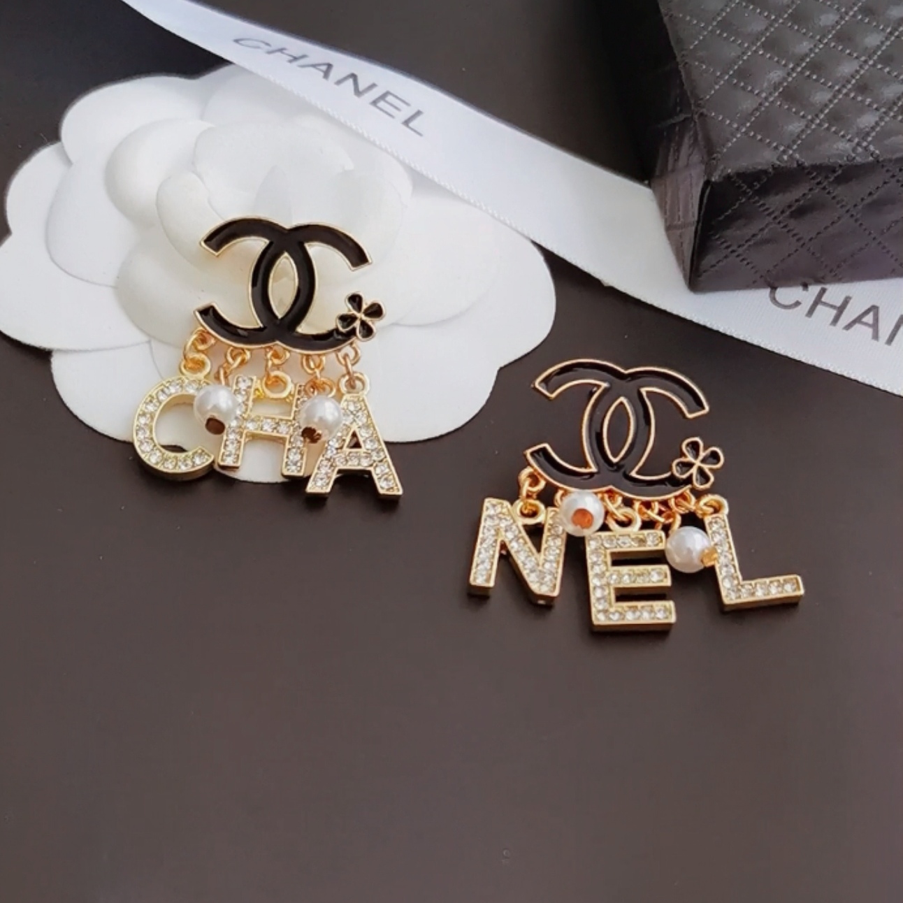 Chanel earring 106148