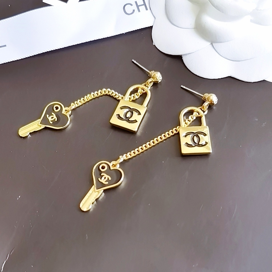 Chanel earring 106149