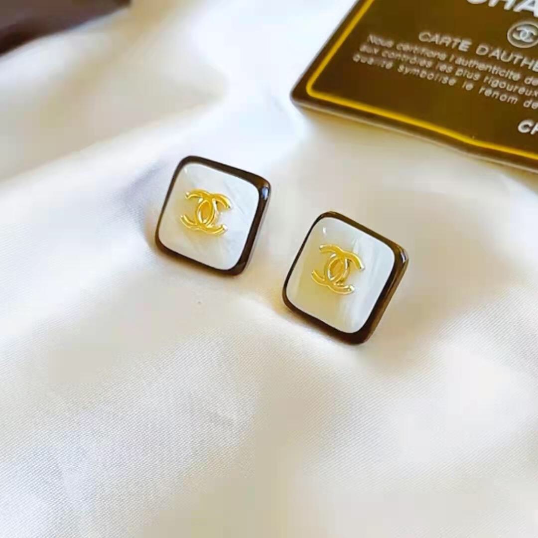 Chanel earring 106243