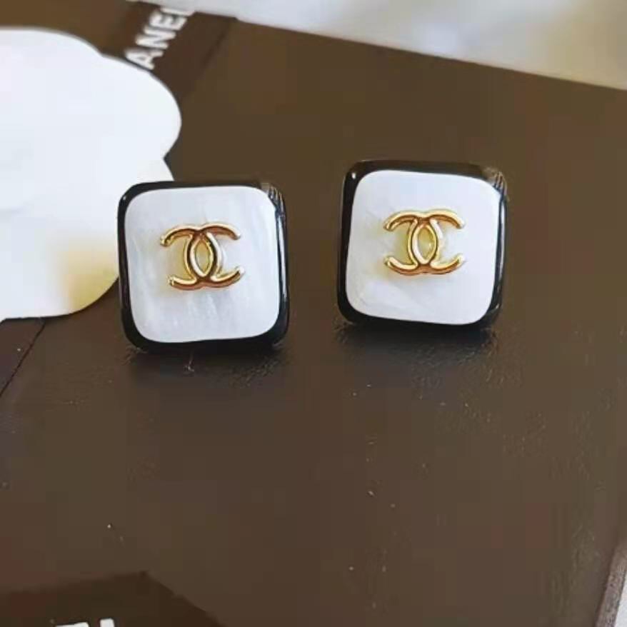 Chanel earring 106243