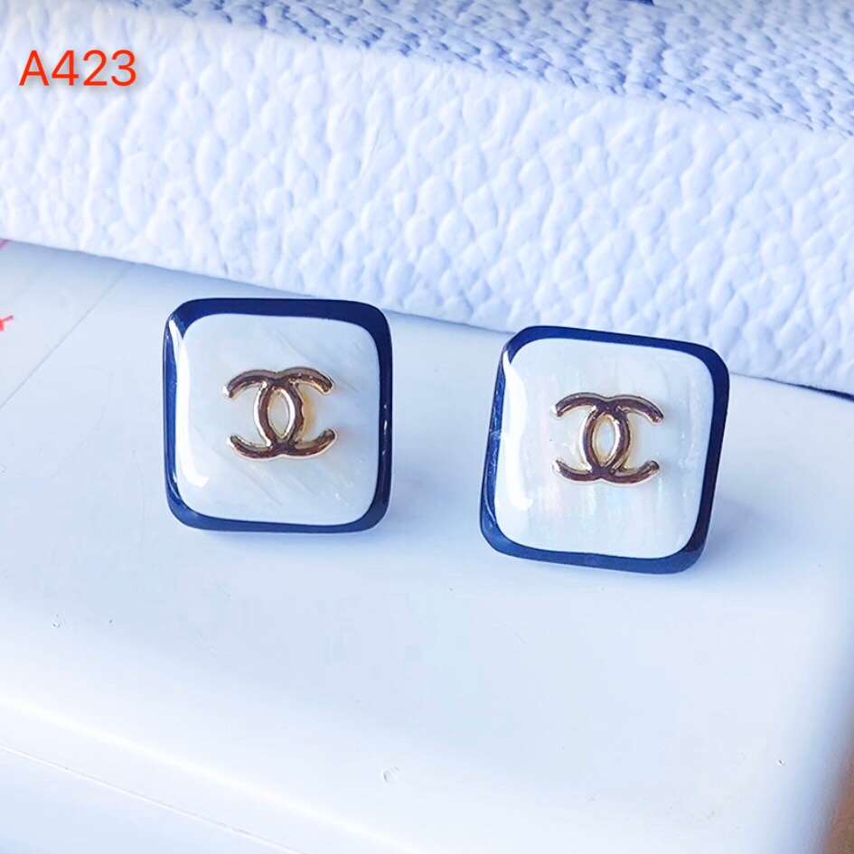 Chanel earring 106243