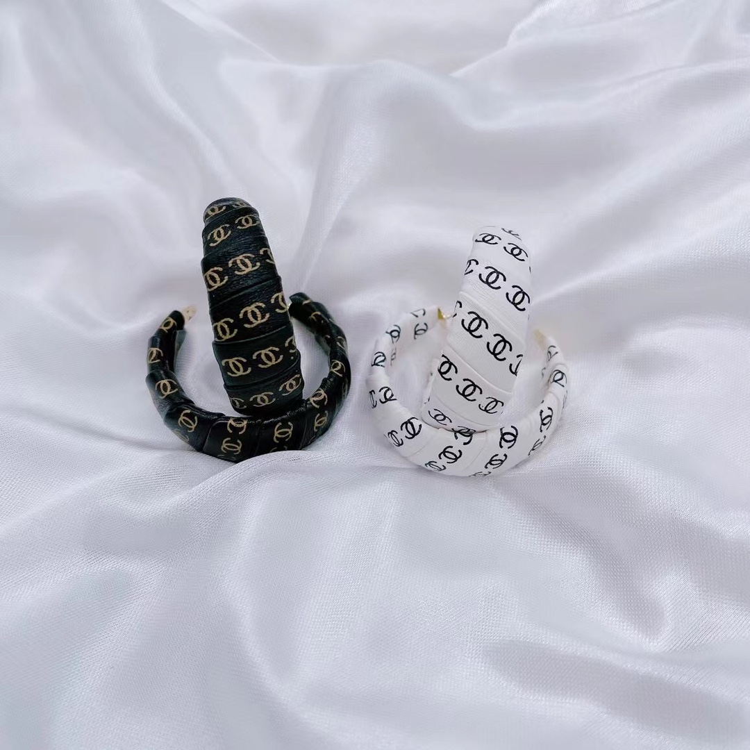 Chanel earring 106293