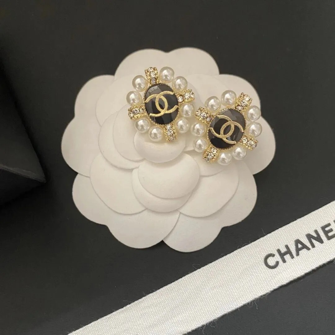 Chanel earring 106578