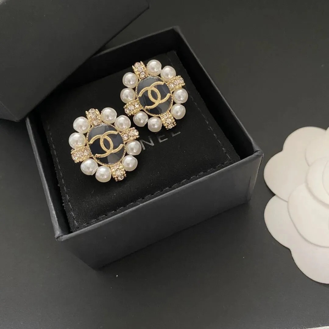 Chanel earring 106578