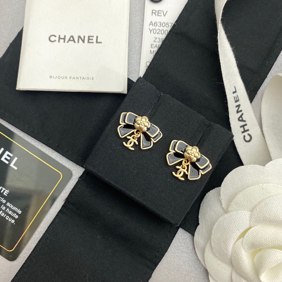 Chanel earring 106683