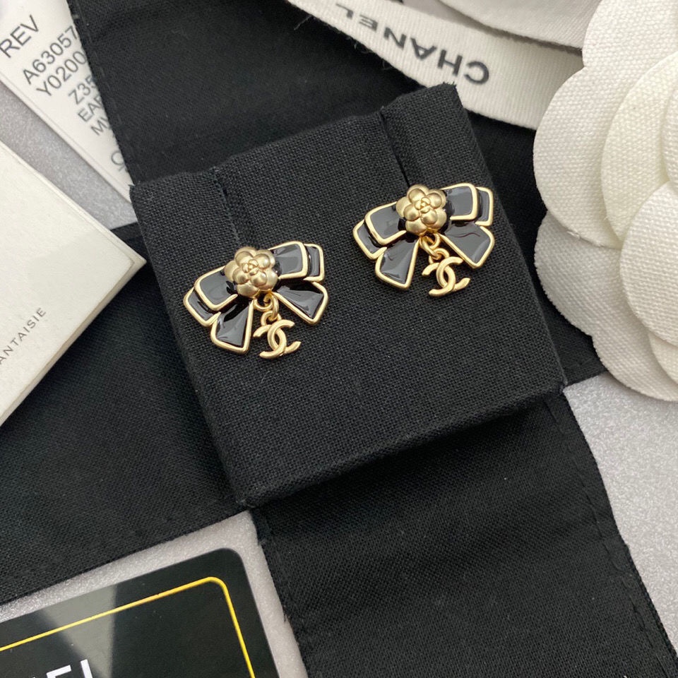 Chanel earring 106683