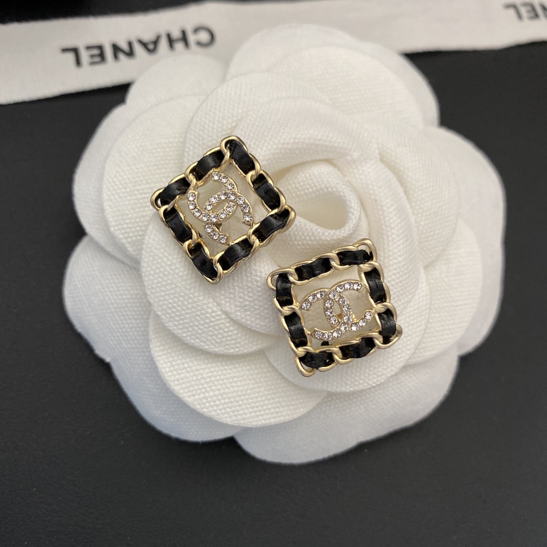 Chanel earring 106746