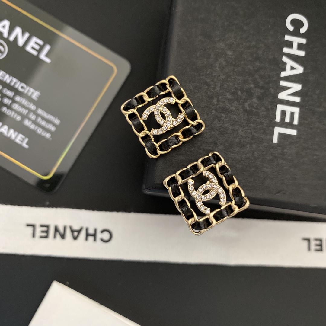 Chanel earring 106746