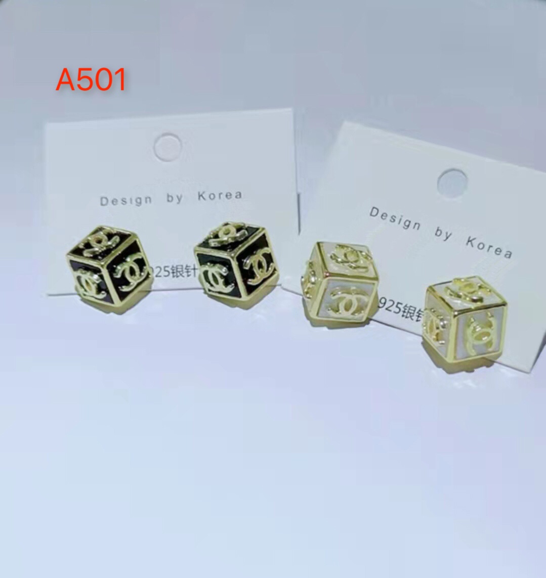 Chanel earring 106812