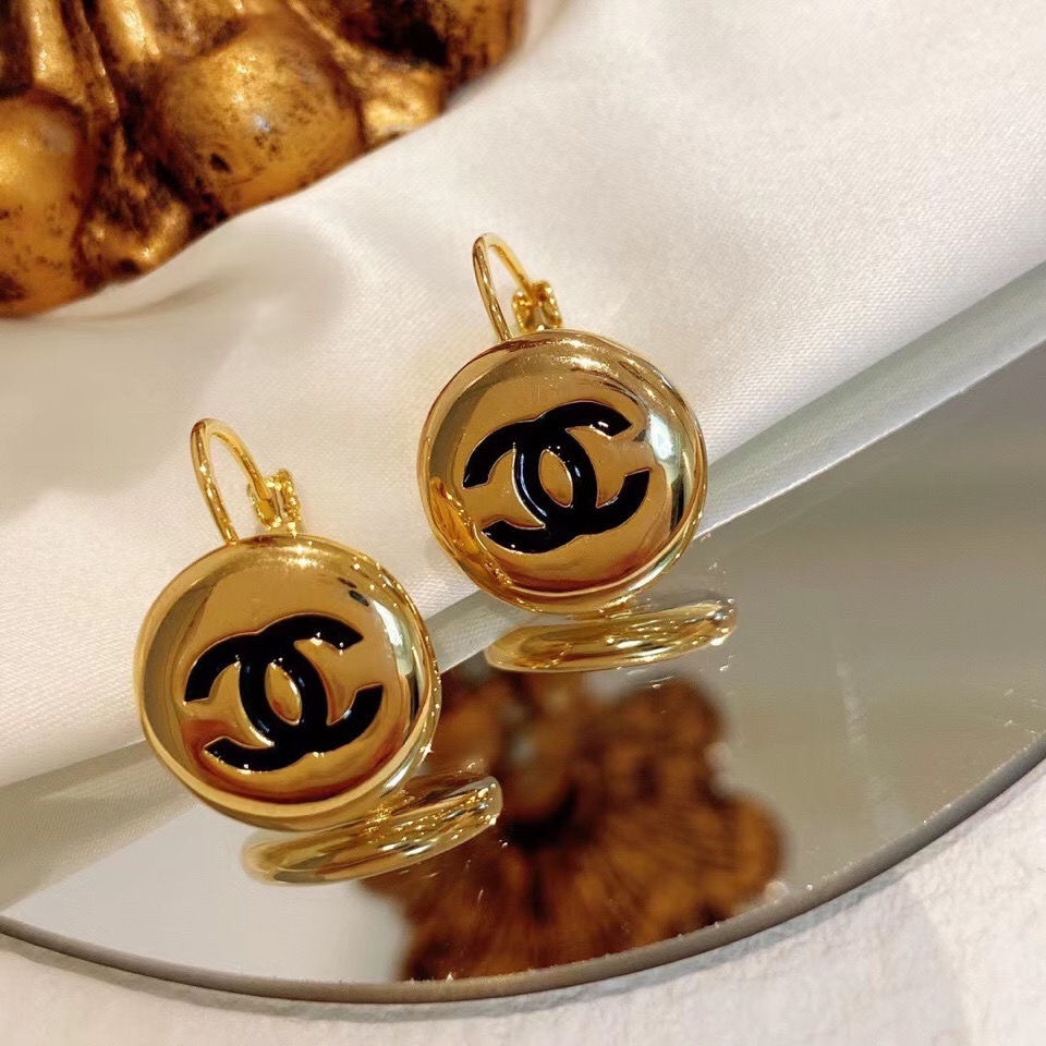 Chanel earring 106819