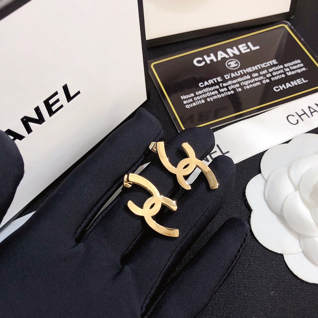 A614   Chanel earring 107027