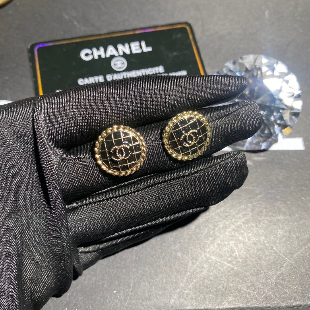 Chanel earring 107045