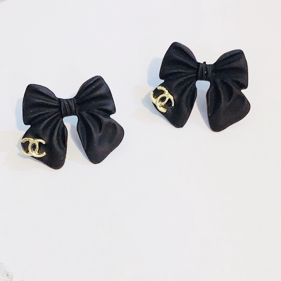 Chanel earring 107203