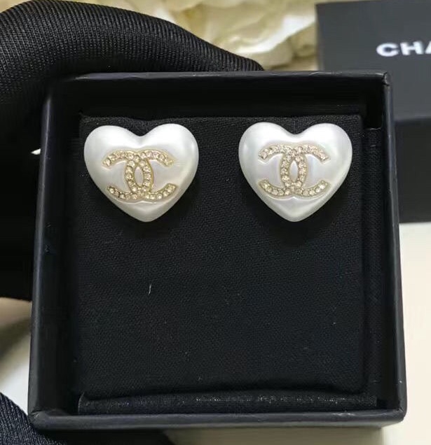 Chanel earring 107209