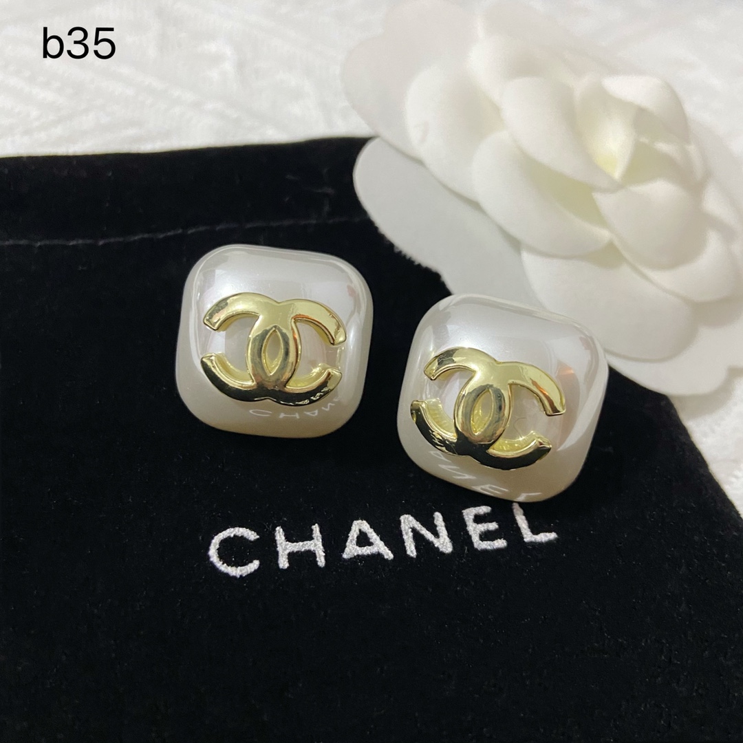 Chanel earring 107628