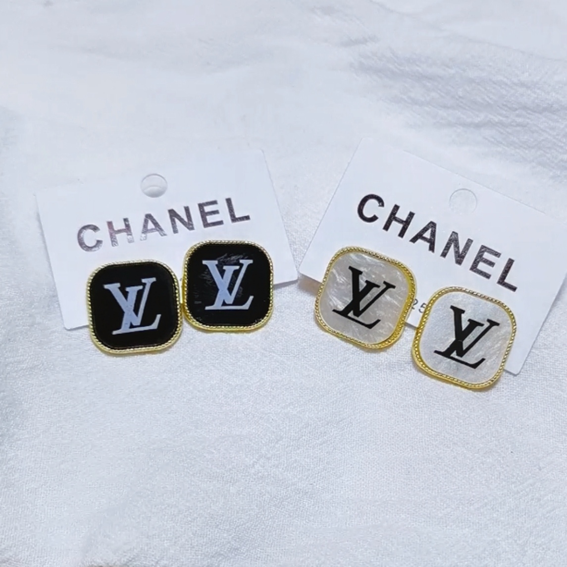 LV earring 105689