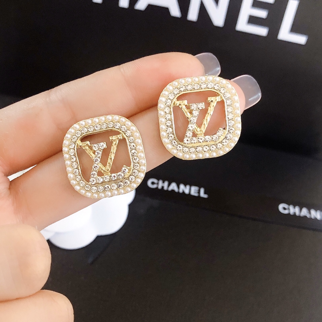 "Special Sales!"LV earring