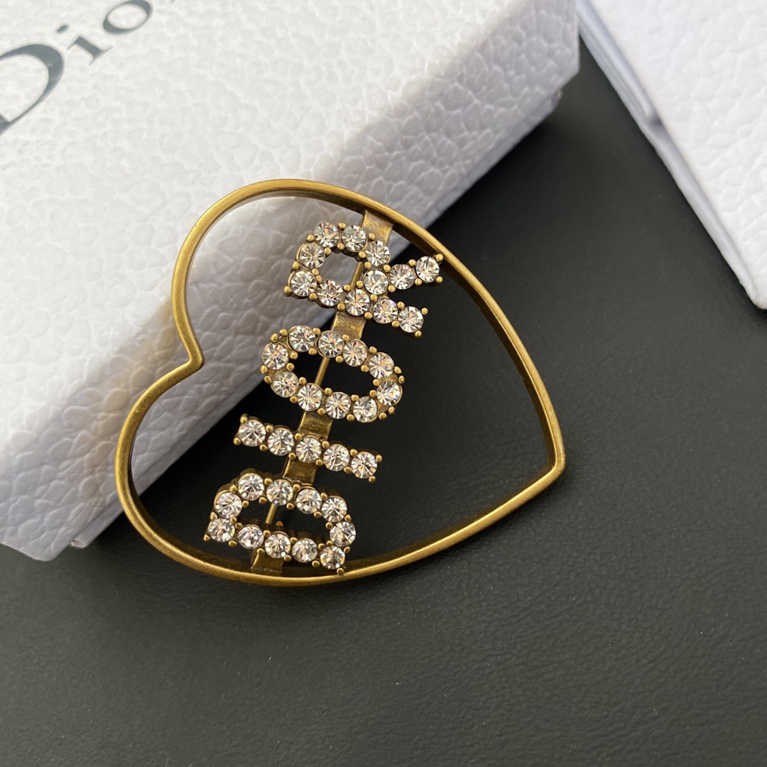 Dior brooch 106083