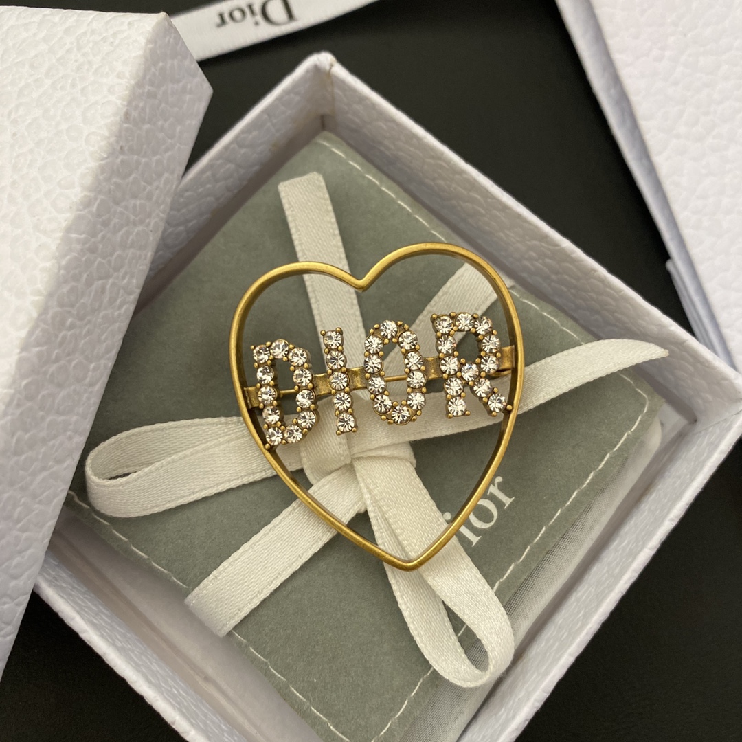 Dior brooch 106083