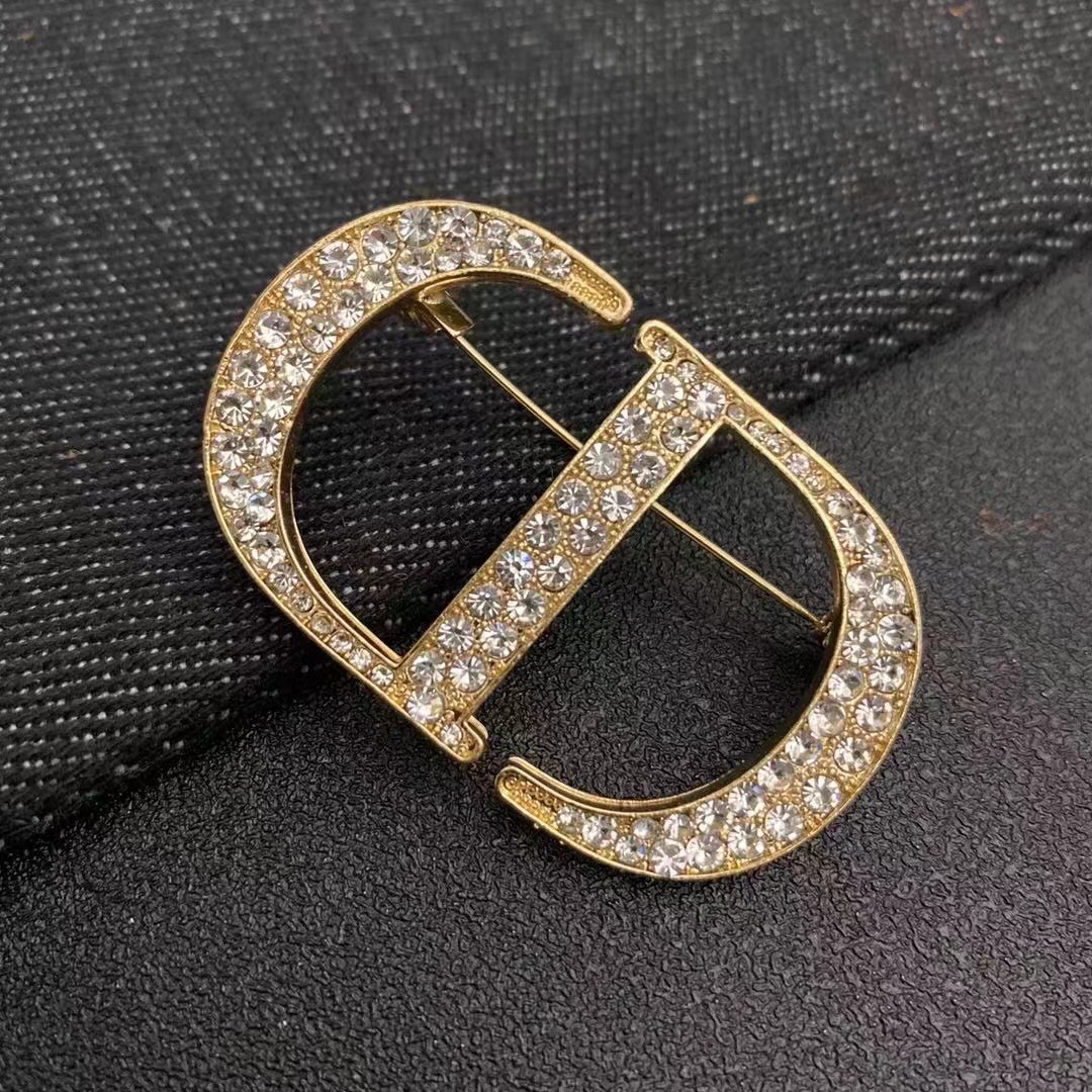 Dior brooch 106721