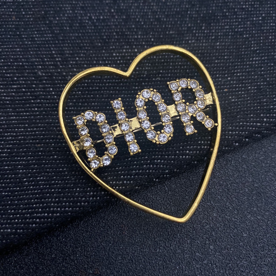 Dior brooch 106724