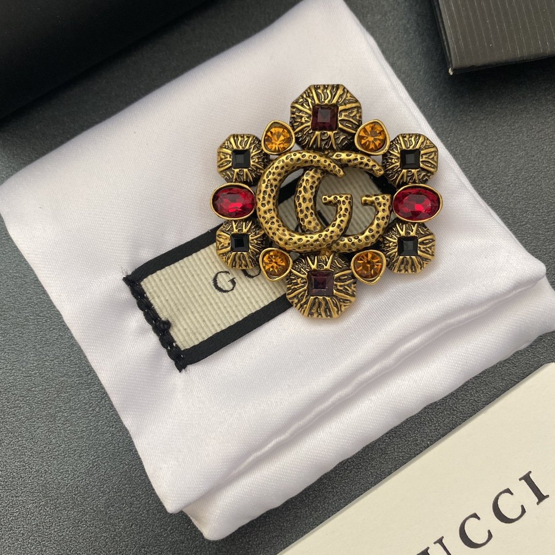 Gucci brooch 106082