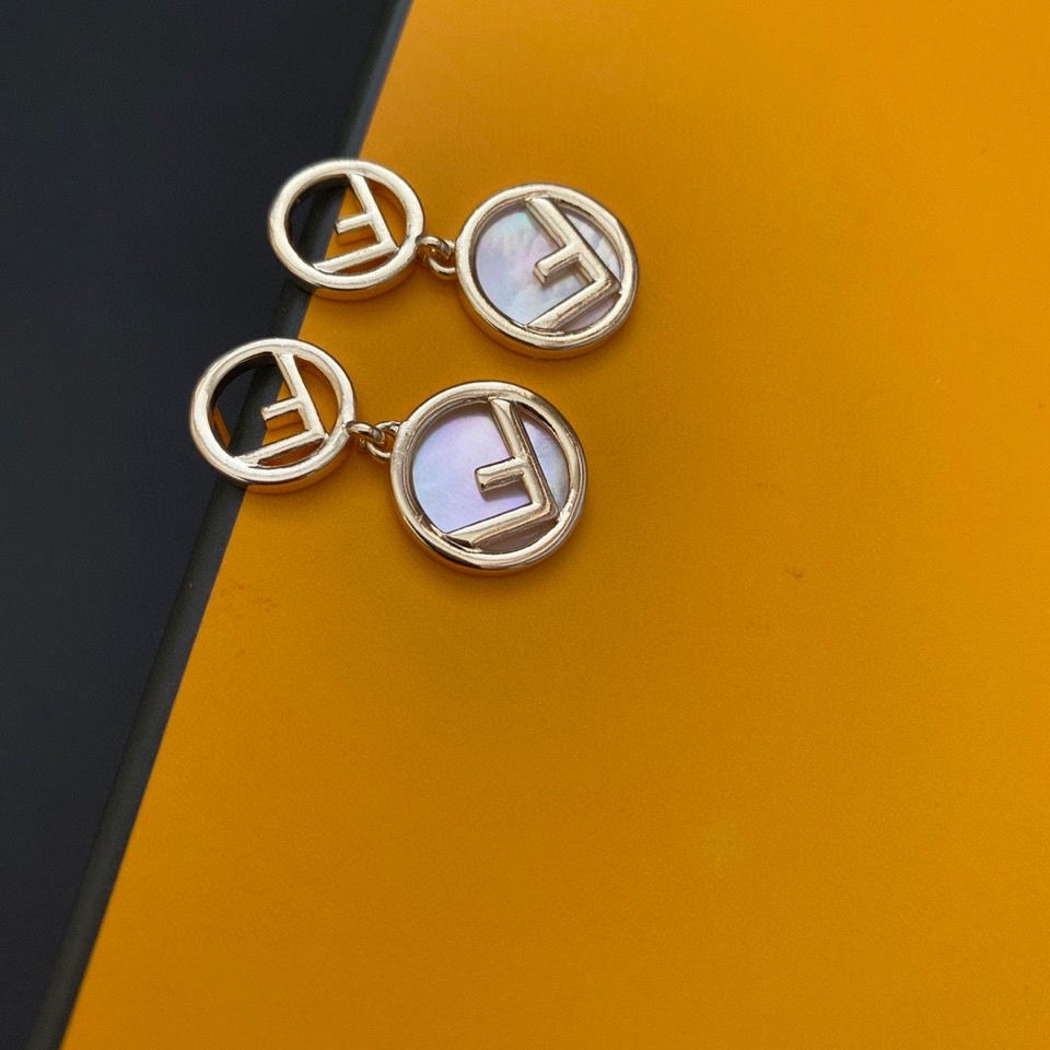 Fendi earring 107037