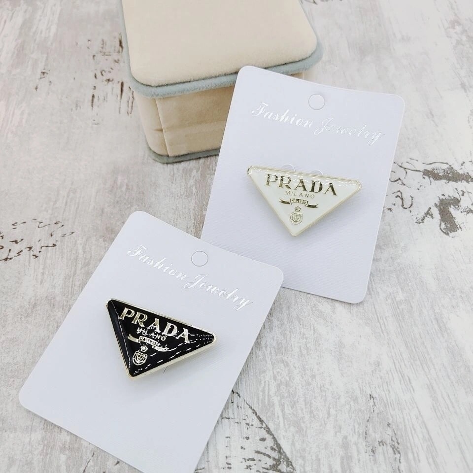"Special Sales!"Prada brooch