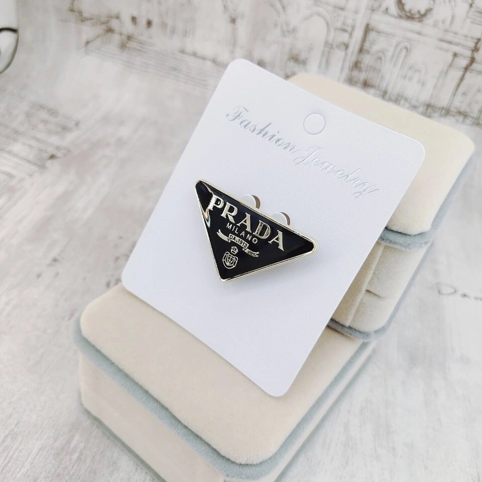 "Special Sales!"Prada brooch
