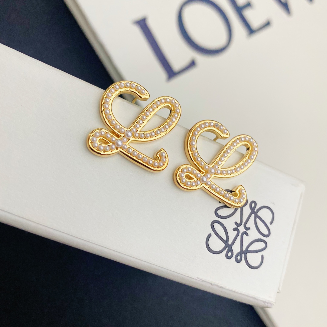 A638 LOEWE earring 104991