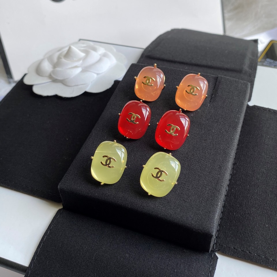 A484 Chanel earring 104372