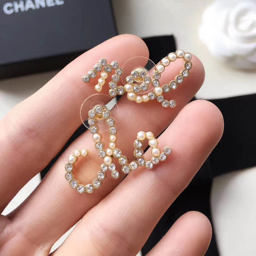 A007 Chanel earring 104403