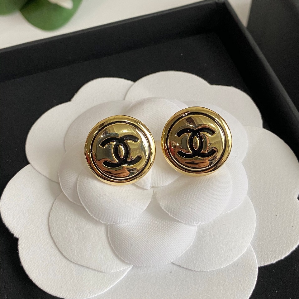 A589 Chanel earring 104598