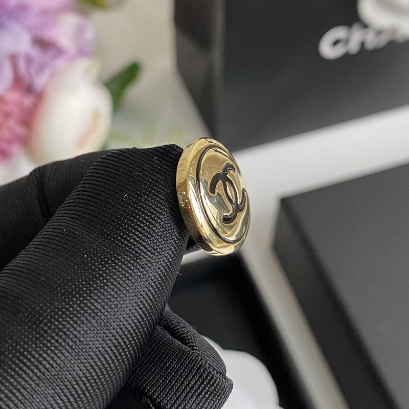 A589 Chanel earring 104598