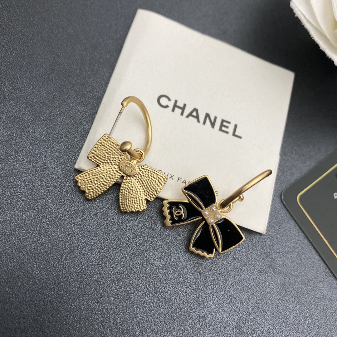 A623 Chanel earring 104675