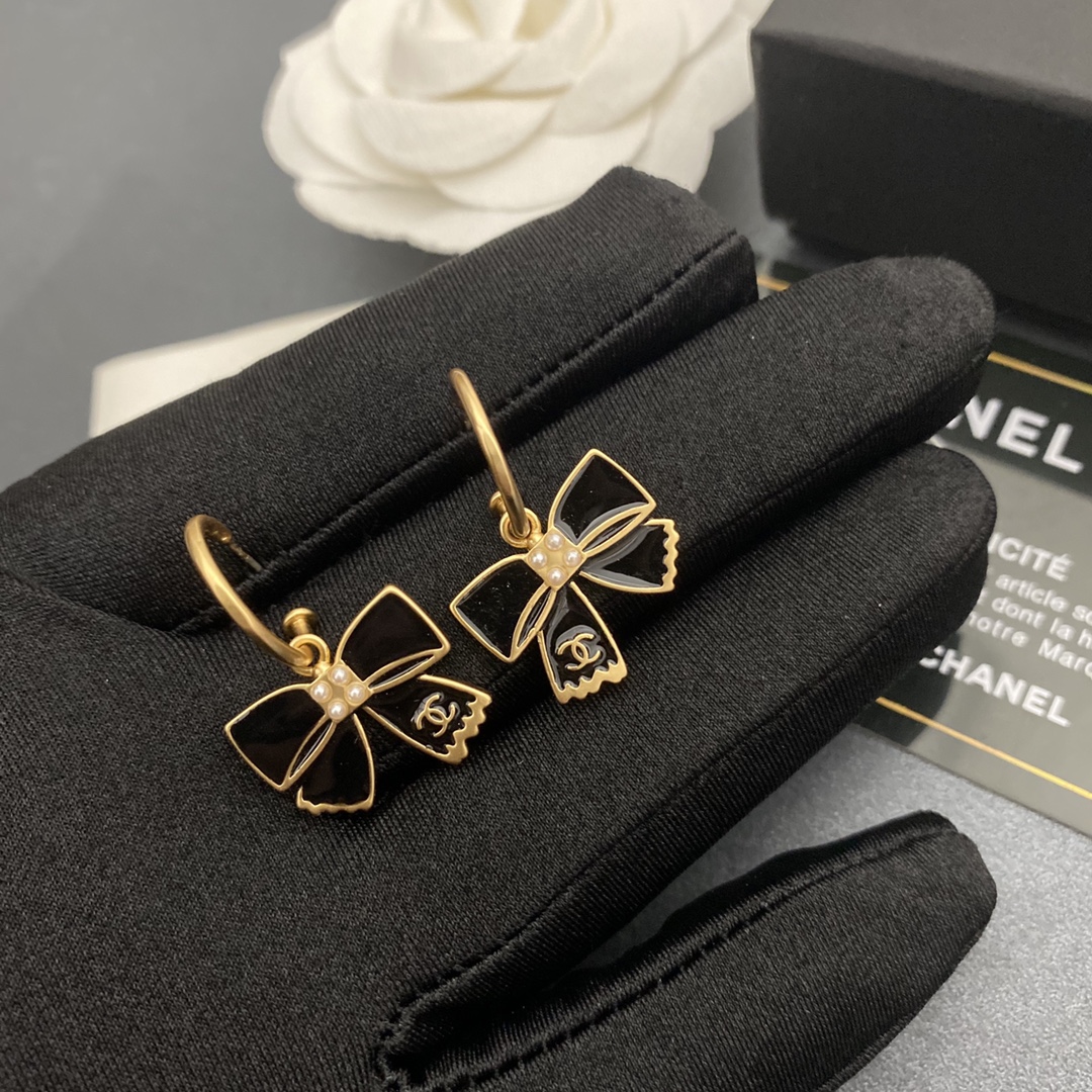A623 Chanel earring 104675